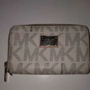 michael kors wallet